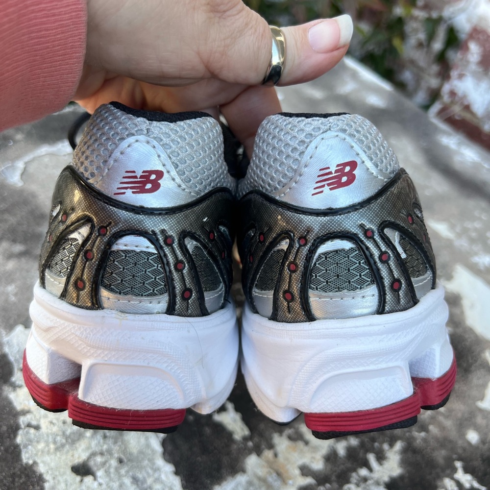 New Balance Men MR580SBR Cushioned Running Shoe Silver Red USA Made Size 10 - Picture 7 of 14